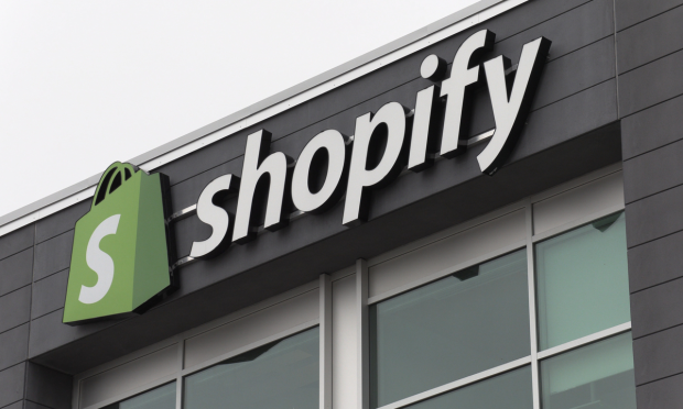 Shopify Thử Nghiệm Trợ Lý AI Cho Các Nhà Bán Hàng